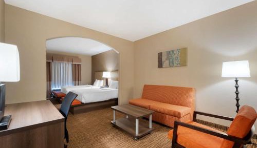 Suite with Two Double Beds and Sofa Bed - Non-Smoking