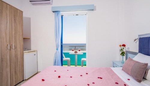 Studio with Sea View