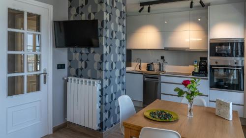 Apartment with Sea View (6 Adults)