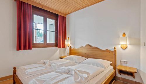 One-Bedroom Apartment with Shower
