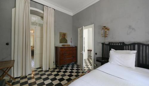 Playa Room