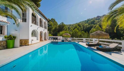 Five-Bedroom Villa
