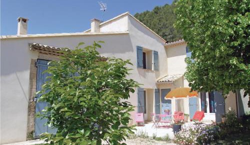 Two-Bedroom Holiday Home