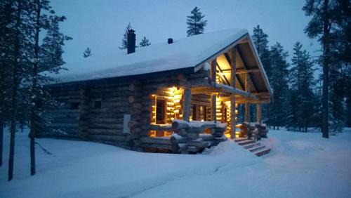 Two-Bedroom Cottage with Sauna