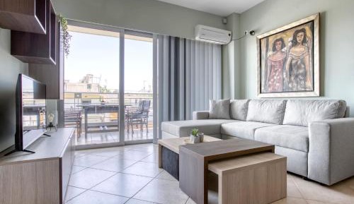 One-Bedroom Apartment