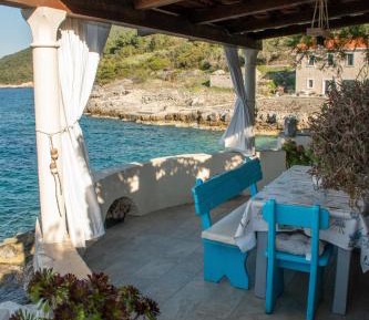 Two-Bedroom Holiday Home with Sea View