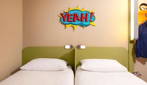 Standard Twin Room