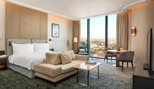 Corner Suite