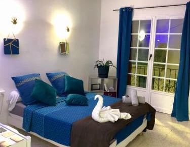 Double Room with Shared Bathroom