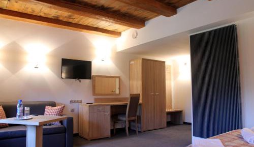 Large Double Room