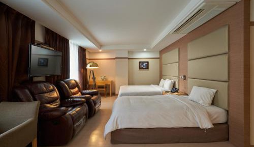 Deluxe Twin Room