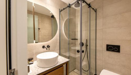Single Room - Interior