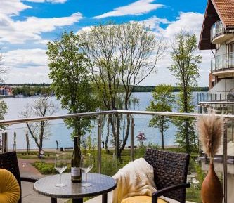 Deluxe Double or Twin Room with Lake View