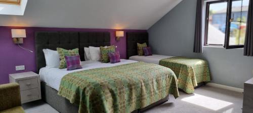 Deluxe Family Suite