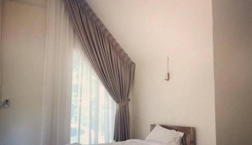 Twin Room with View