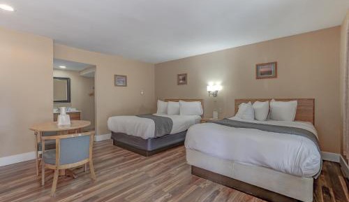 Queen Room with Two Queen Beds
