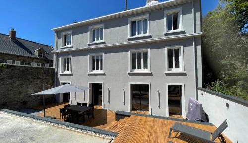Six-Bedroom House