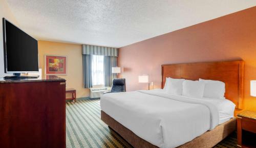 King Room with Bath Tub - Disability Access/Non-Smoking