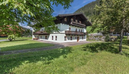 Superior One-Bedroom Apartment with Balcony
