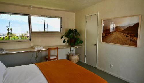 Deluxe Queen Room