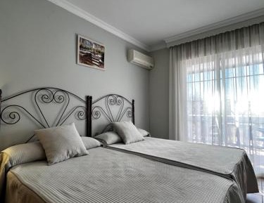 Twin Room with Mountain View