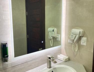 Standard Queen Room