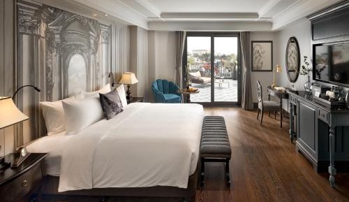 Grand Terrace