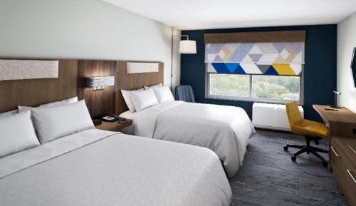 Standard Queen Room with Two Queen Beds