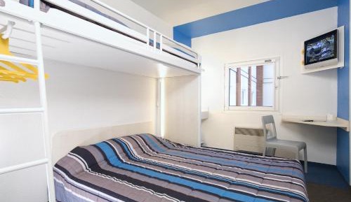 Triple Room with Shared Bathroom