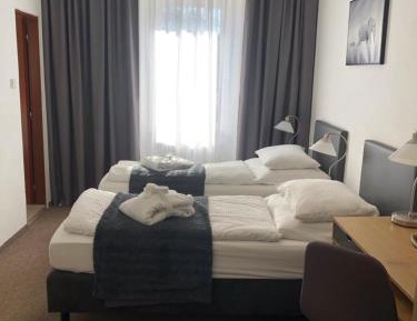 Economy Twin Room