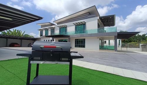 Three-Bedroom Villa
