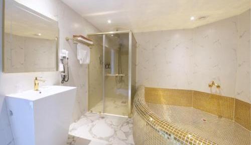 Family Double Room