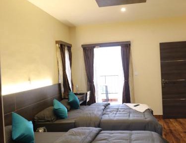 Triple Room with Balcony