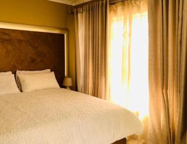 Deluxe Double or Twin Room with Mountain View