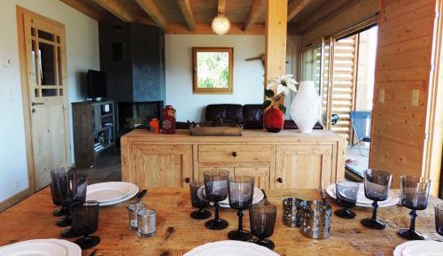 Chalet (8 Adults)