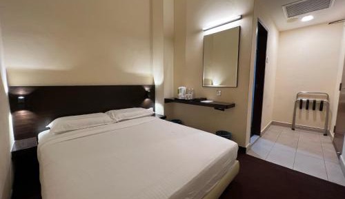 Budget Double Room with no window