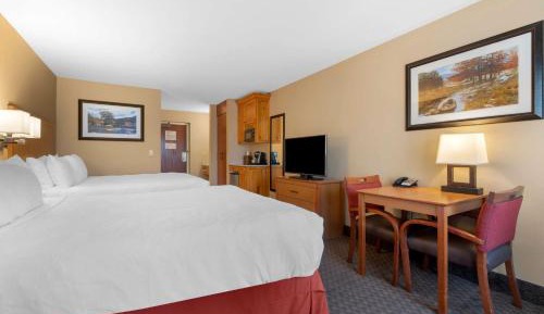 King Room with Bath Tub - Disability Access