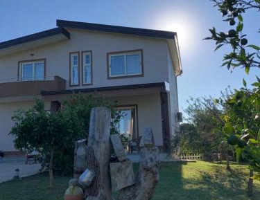 Villa with Garden View