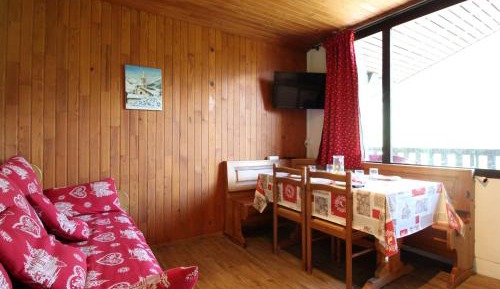 Apartment (4 Adults)