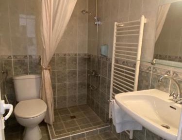 Comfort Triple Room with Shower