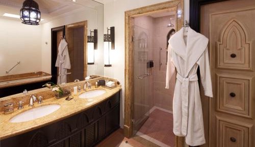 Lagoon Deluxe Room - Wild Wadi Waterpark™ Access