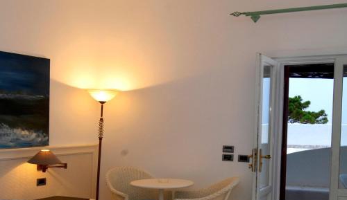 Double or Twin Room with Sea View