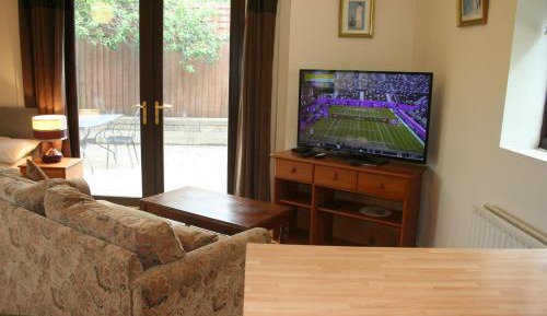 Deluxe Double Room with Shower