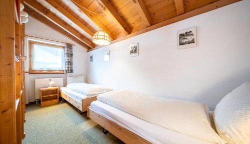 Apartment (4 Adults)