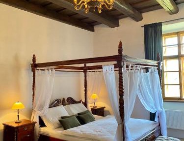 Large Double or Twin Room