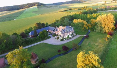 Six-Bedroom House