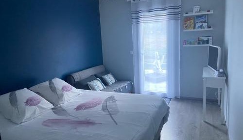 Queen Room with Garden View