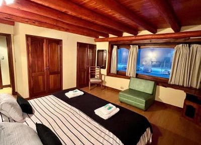 Queen Room with Shared Bathroom