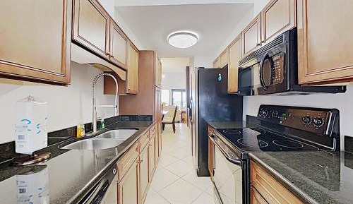 Three-Bedroom Apartment with Ocean View