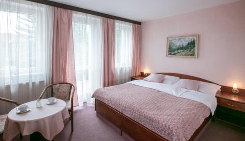 Deluxe Double Room with Shower